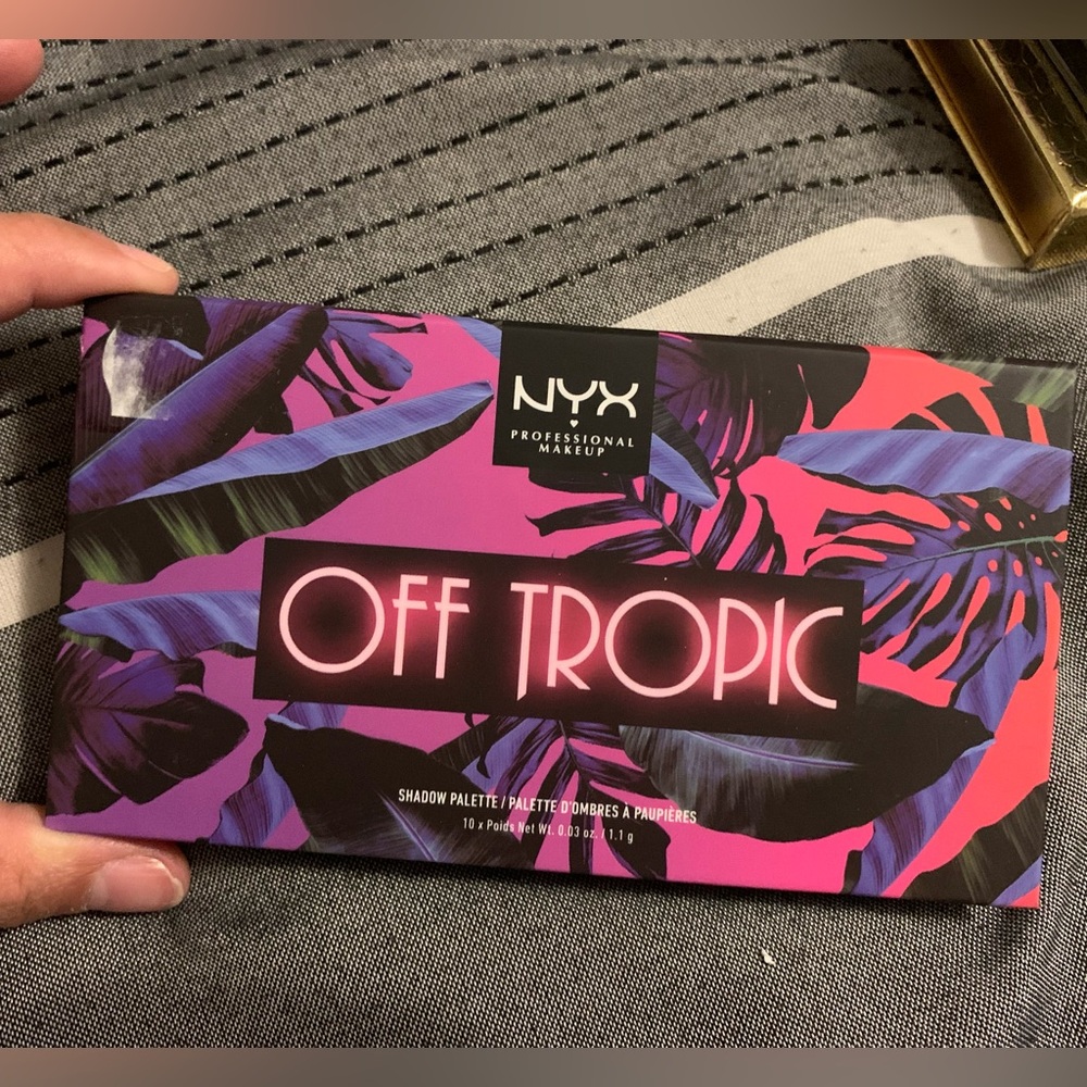 NYX Off Tropic palette